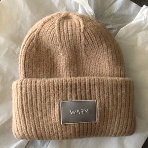 warm hat (brand new)